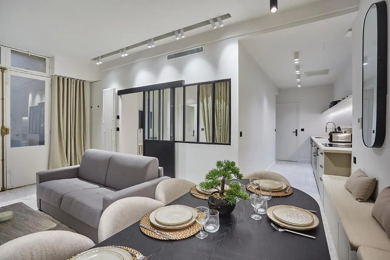 Apartment Sacre Coeur By Studio Prestige Paris